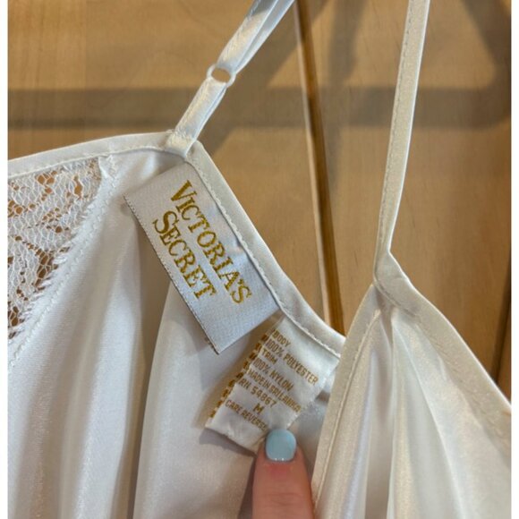 Vintage Victoria Secret Nightgown - Picture 4 of 4
